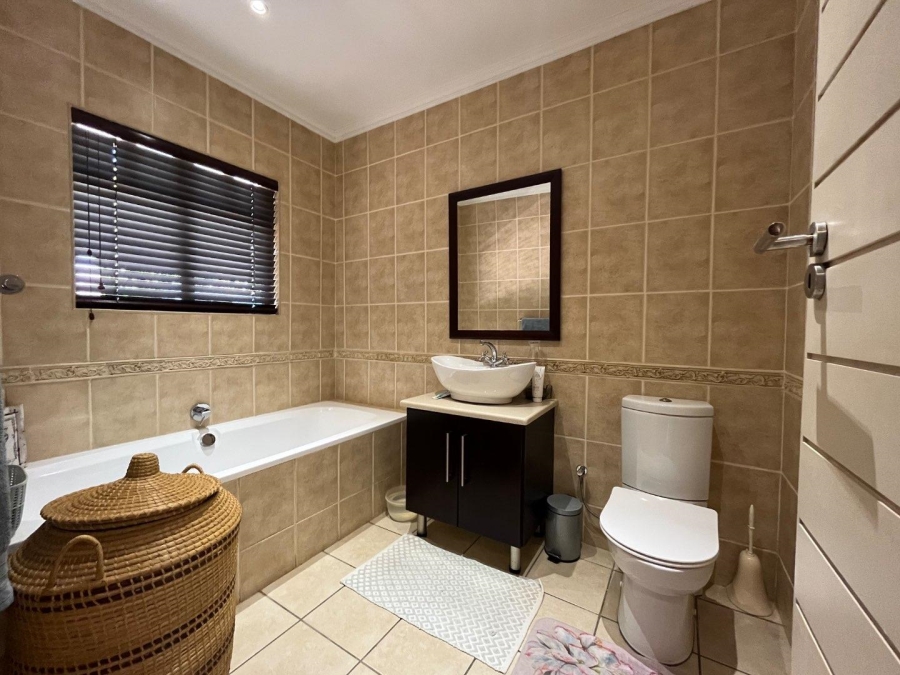 4 Bedroom Property for Sale in Waverley Free State